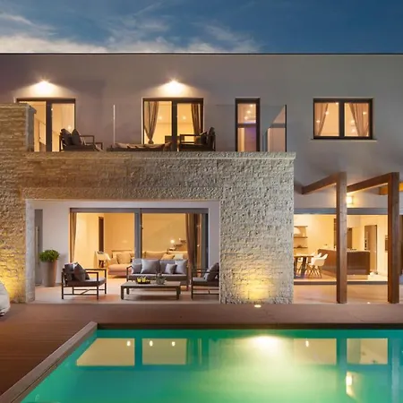 Royal Villa